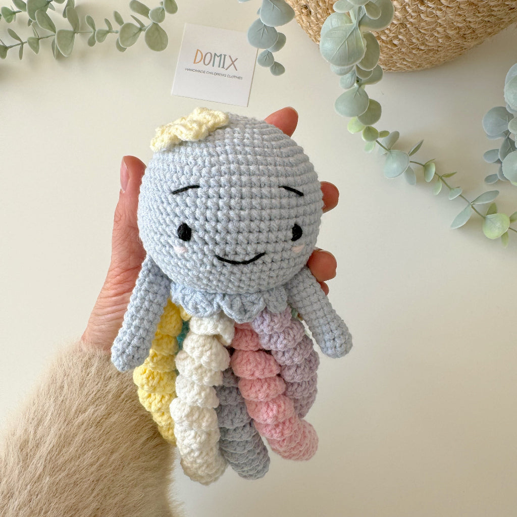 Kuscheltier Häkel Oktopus –  Handgemacht aus 100% Baumwolle