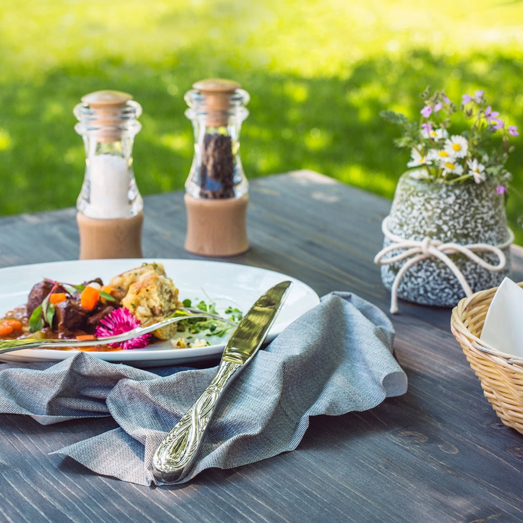 Lunasol Beechwood Spice Mill – Elegant Salt &amp; Pepper Mill