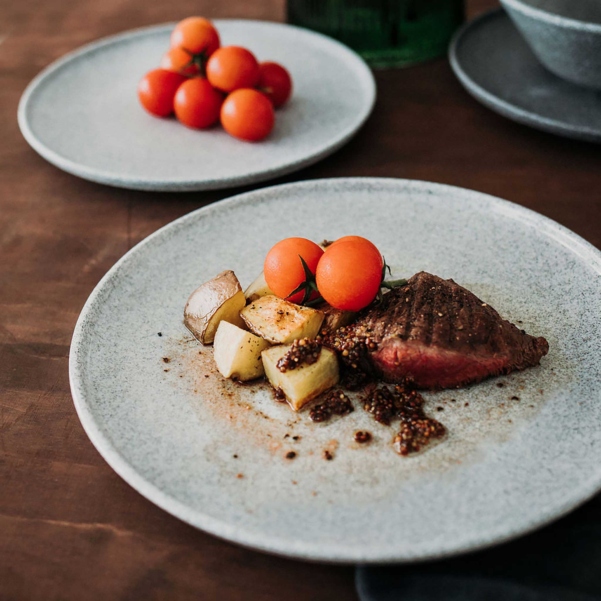 GRANIT No. 1 Flat Plate - Raw or Glazed | G. Benedikt Porcelain