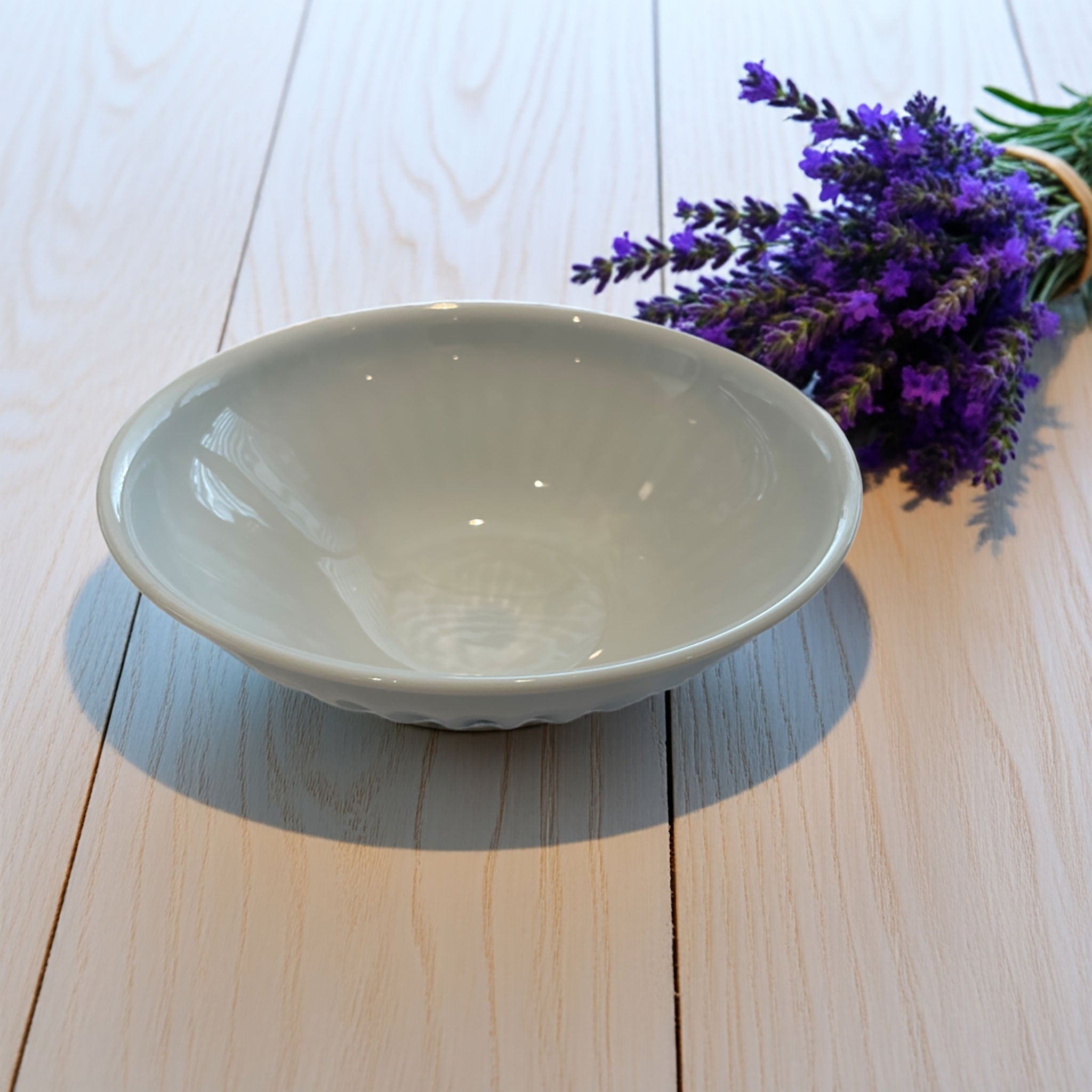 G. Benedikt Ribby Bowl – Vielseitige Porzellanschüssel mit Rillenstruktur