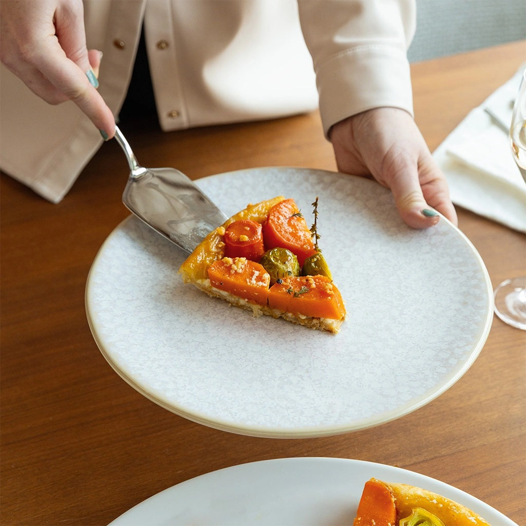 Elegant dinnerware set with Nordic glaze - Lunasol